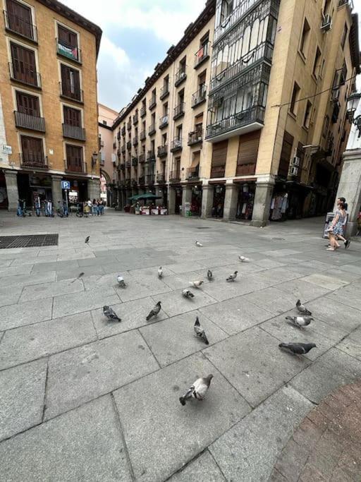Economico Piso En Madrid Centro Apartment Exterior foto