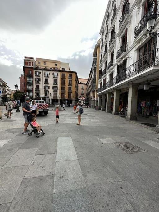 Economico Piso En Madrid Centro Apartment Exterior foto